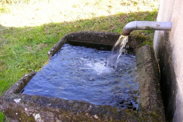 Nové vodovody řeší nedostatek vody způsobený Dolu Turów
