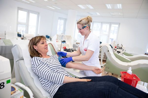 Dárci plazmy v Plzni mohou zjistit svou krevní skupinu Dárci plazmy v Plzni mohou zjistit svou krevní skupinu