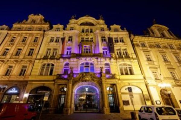 Budova MMR se i letos rozzáří modře Budova MMR se i letos rozzáří modře