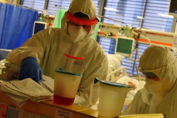 Region: Hasiči v nemocnicích odsloužili od začátku roku 12 tisíc hodin Region: Hasiči v nemocnicích odsloužili od začátku roku 12 tisíc hodin