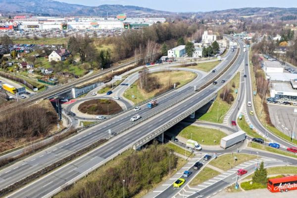 Od 1. listopadu bude průjezdný most u Globusu na I/35. Po zimě začne druhá etapa oprav