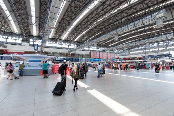 Pražské letiště plánuje od března 2027 vyšší poplatek. Za cestujícího vzroste o 41 korun