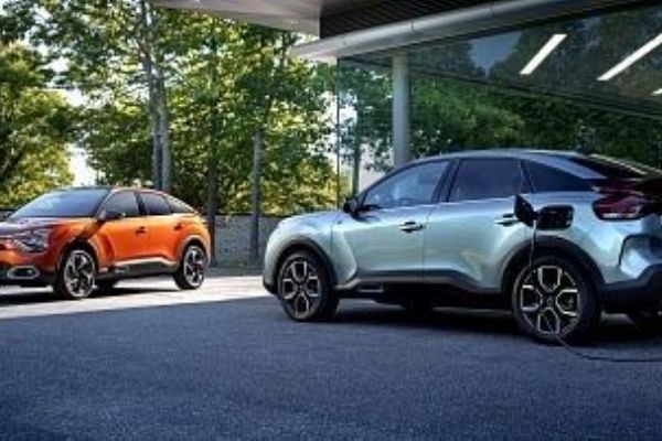 Nová ë-C4 – 100% ëlectric a Nová C4