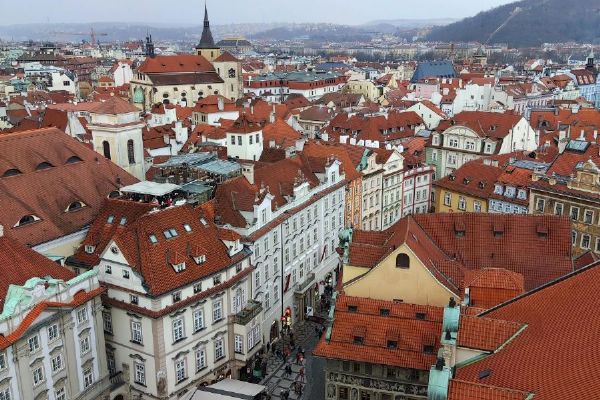 Prodej bytů v Praze: Co byste měli vědět o kupní smlouvě na nemovitost