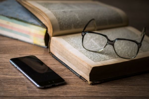 Březen: Měsíc čtenářů, tvořivé dílničky a přednášky v knihovně