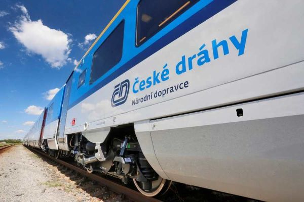 České dráhy posilují spoje na konec prázdnin: rezervujte včas!