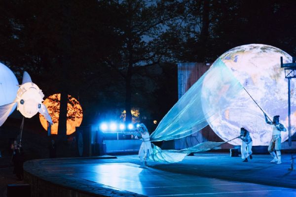 Dnes zaplní Plzeň divadlo. Festival přiveze akrobaty, tanečníky i soubory ze zahraničí