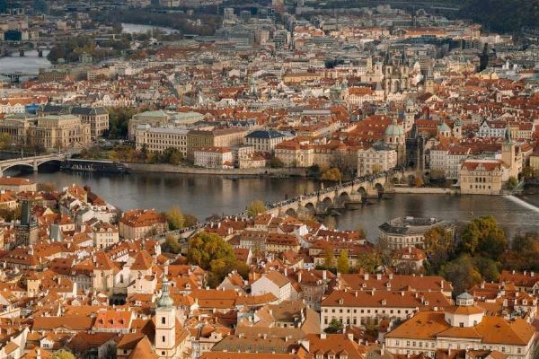 Dostupnost bydlení v Praze se dál zhoršuje: ceny i nájmy rostou