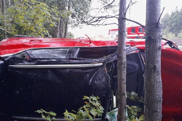 Dvě nehody na D5 - pět zraněných, škoda 2,6 milionu korun