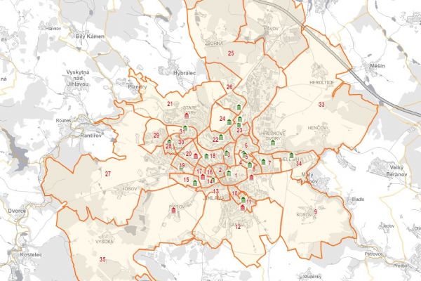 Jihlava zrušila okrsky, voliči by si měli ověřit nové místnosti
