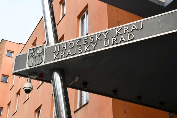 Jihočeský kraj investuje 600 milionů do silnic, rozpočet má schodek 3,2 miliardy