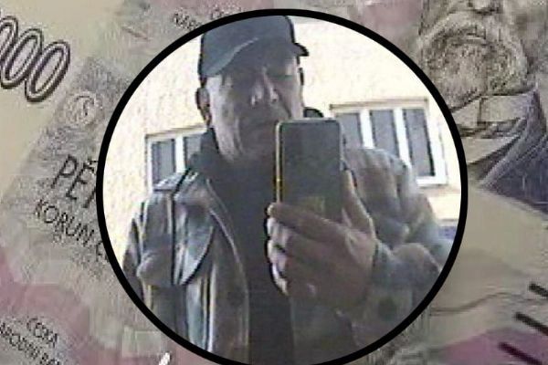   Poznáte muže z bankomatu? Policie pátrá po podezřelém kvůli škodě přes 70 tisíc