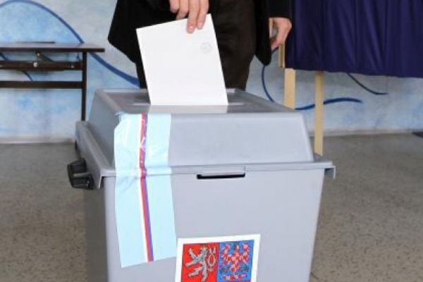 Rostoklaty budou v říjnu hlasovat o dvou lokalitách pro 30 domů. Výstavba může přinést stovku obyvatel