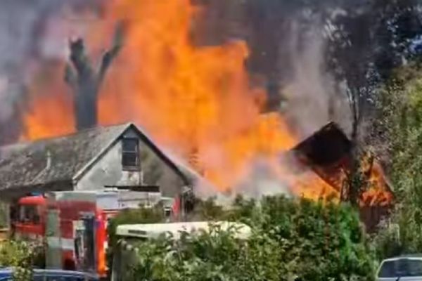 Škodu za deset milionů při požáru v Postřekově musí zaplatit pachatel