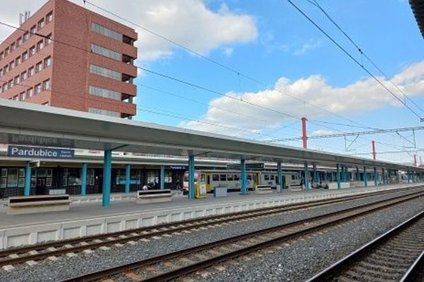 V Pardubicích dokončují železniční uzel za 6 miliard