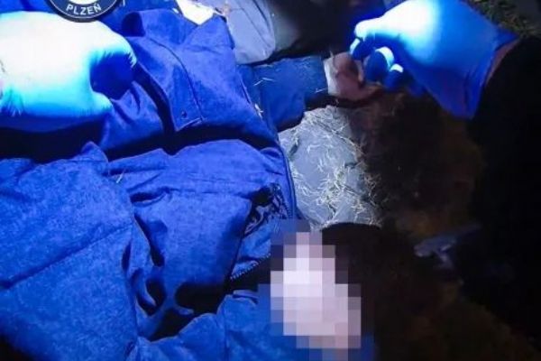 Zraněný opilý muž s 2,59 promile zachráněn strážníky