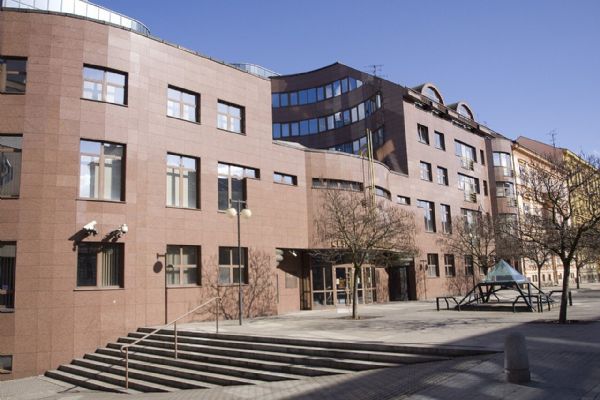 ČNB prodala bývalou pobočku v Plzni za 102,5 milionu korun. Koupila ji V.D.O. Group