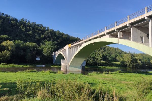 Do finále jde oprava mostu v Liblíně na Rokycansku