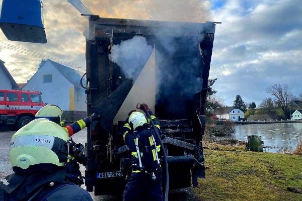 Dotace pro dobrovolné hasiče klesnou. Obce čeká složitější obnova techniky