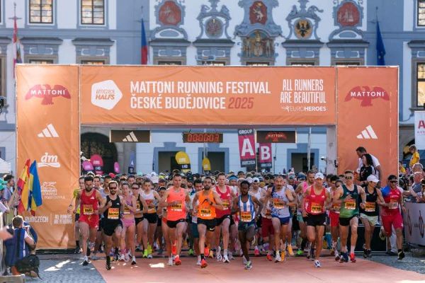 Mattoni Running Festival v Českých Budějovicích: 8?000 běžců, evropská elita i česká favoritka Hrochová