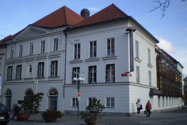 Metropol končí, soubory se přesunou do historické budovy u Malše