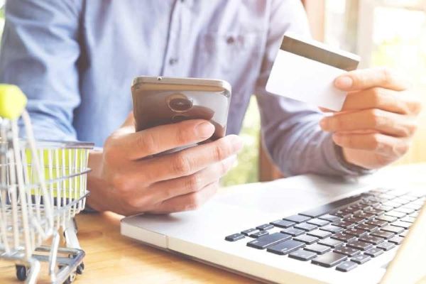 Novela úvěrového zákona míří do Parlamentu, má omezit přemrštěné náklady