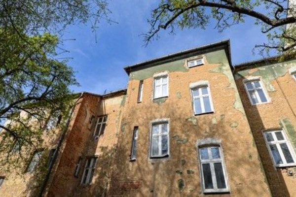 Plzeň zrekonstruuje 16 nových bytů na Kotkově ulici