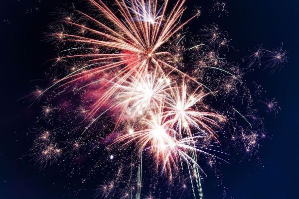 Praha rozšíří celoroční zákaz pyrotechniky na 34 z 57 městských částí. Přibude 14 radnic