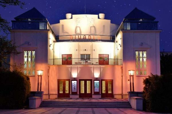 Retro muzikál Rebelové oživí scénu Městského divadla Kladno