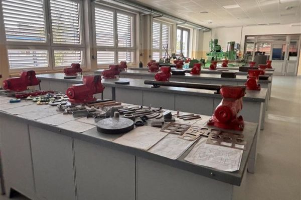 V Chotěboři otevřeli nové dílny za 72,37 milionu Kč. Moderní zázemí získalo 380 studentů