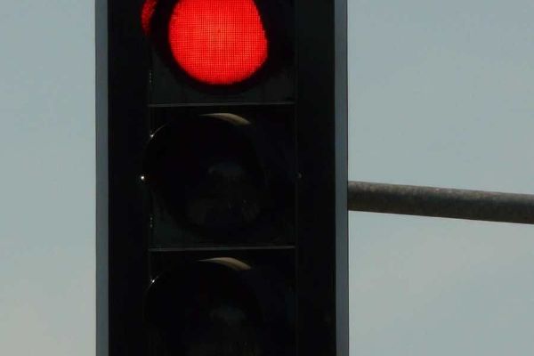 Řidiči ignorují červenou: Budějovice zavádí pokuty