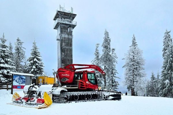 Špičák o víkendu omezí provoz, lyžařům zůstane jen Lubák