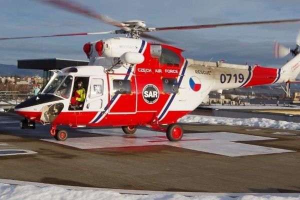 Spory na letecké záchrance v Líních, ministerstvo znovu otevírá odvolání šéfky