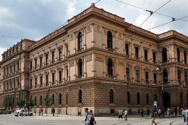 Ústavní soud zrušil rozsudky v plzeňské kauze křivého obvinění ze znásilnění