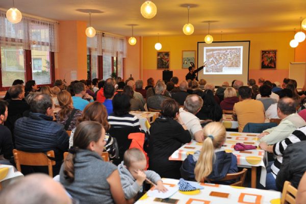 Sto třicet obyvatel Vinic diskutovalo o budoucí podobě sídliště