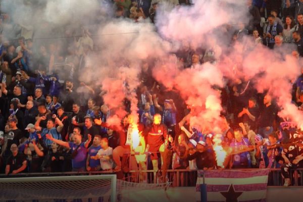 Extrémistický skandál - Doživotní zákaz vstupu!