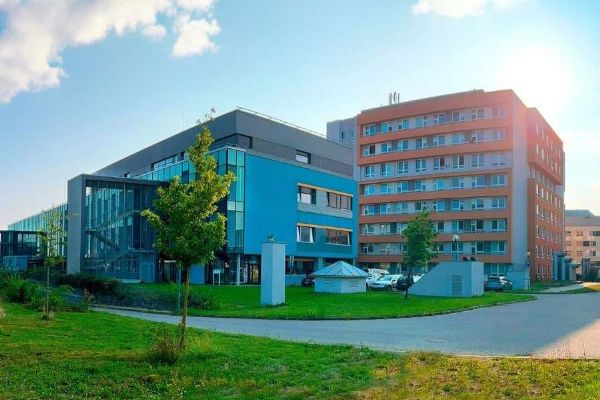 Jihlava: dar od Bosche pomůže zkrátit a zpřesnit ORL zákroky v nemocnici