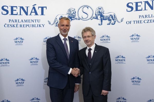 Vystrčil a Raši - posílíme spolupráci ve vzdělávání a politice