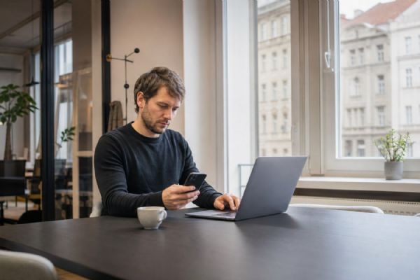 Virtuální sídlo v Praze - kdy firmě pomůže a kdy potřebuje skutečnou kancelář