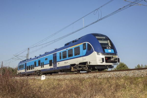 Trať Hradec–Velký Osek: Červnová výluka, autobusy místo vlaků