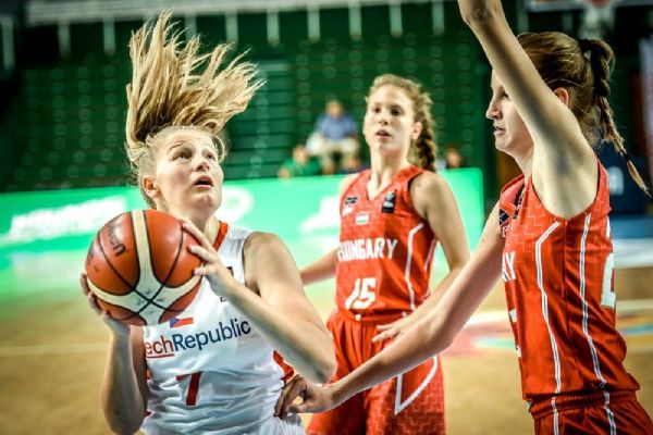 Češky šesté na ME, Němky dominovaly fauly