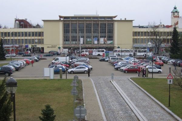 Jihočeské divadlo opouští Metropol, program přesouvá do venkovních a náhradních prostor
