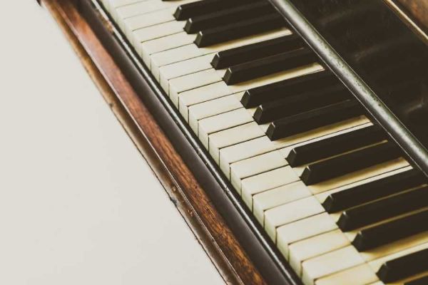 Klavíry v ulicích Ostravy: Hudba spojuje komunitu