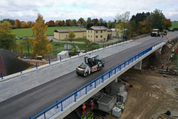 Most v Habrech otevřen, ale pozor na semafory!