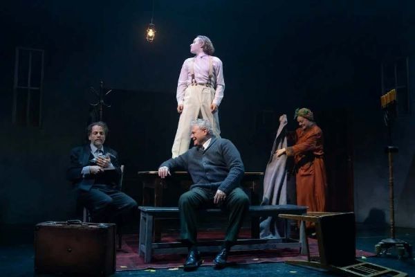 Mundstock ožívá v Mladé Boleslavi: Mikeska v premiéře Zusky