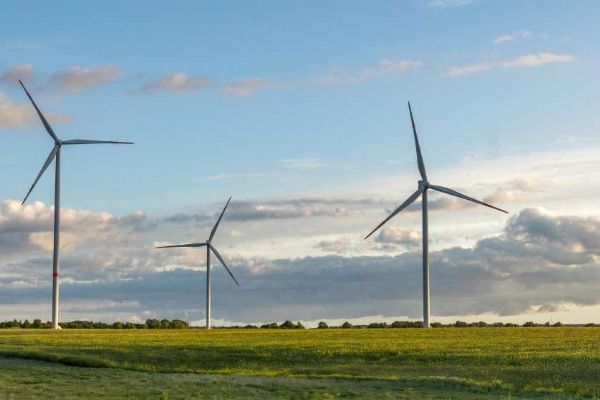 Pelhřimov po odmítnutí výstavby otevírá veřejnou debatu o větrných elektrárnách