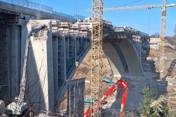 Rekonstrukce mostu Šmejkalka pokračuje, nový most má být hotový v roce 2027