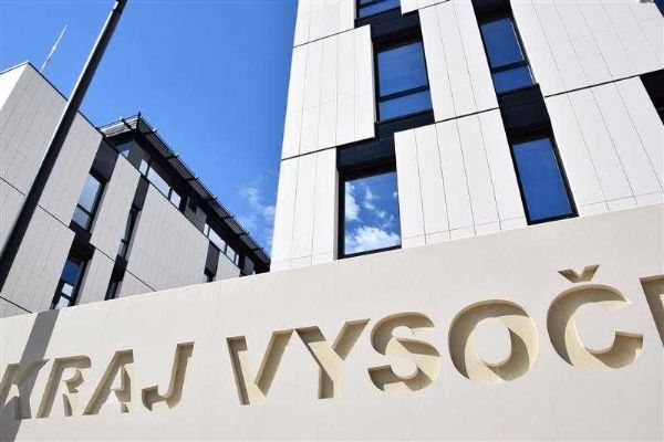 Vysočina: Předčasné splacení úvěru u EIB bez sankcí