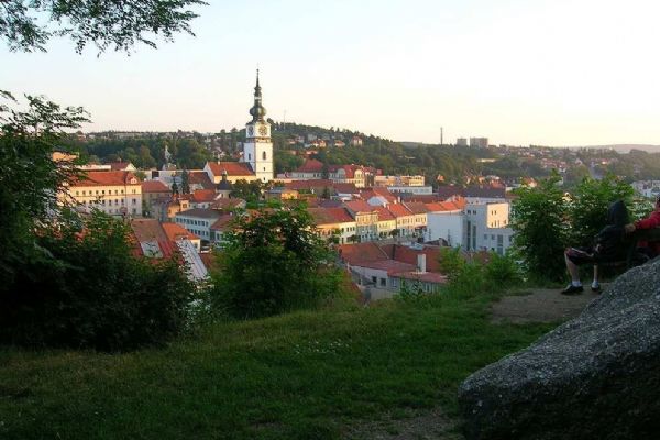 Z nápojových kartonů až po dveře: Ekologická inovace z Jihlavy