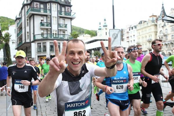 Karlovarský kraj vyhlásil soutěž o dvacet registrací na půl maraton 